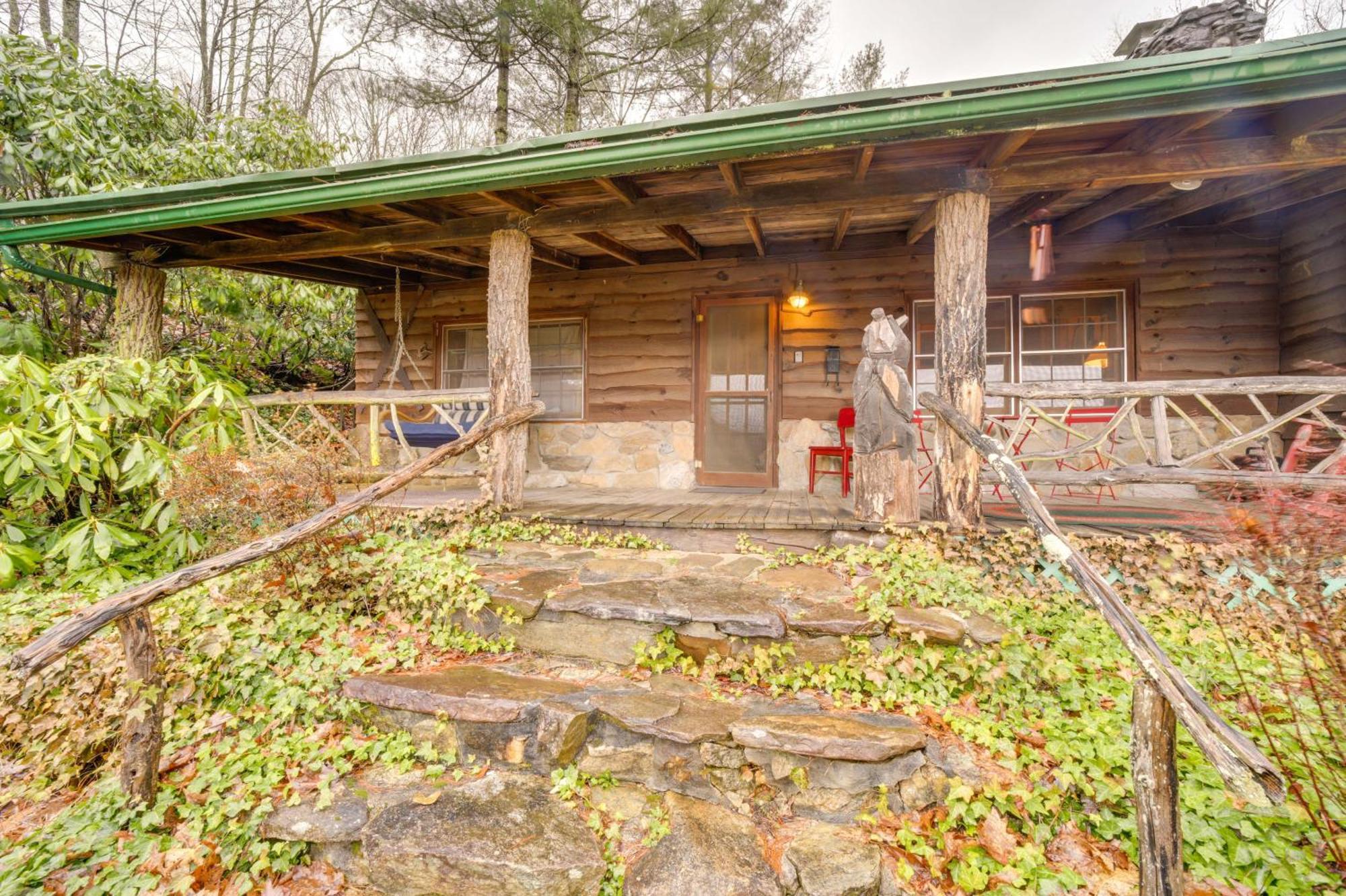 Rustic Maggie Valley Cabin With Mountain Views! Exterior foto