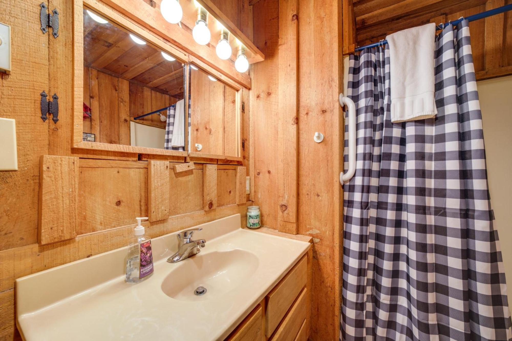 Rustic Maggie Valley Cabin With Mountain Views! Exterior foto