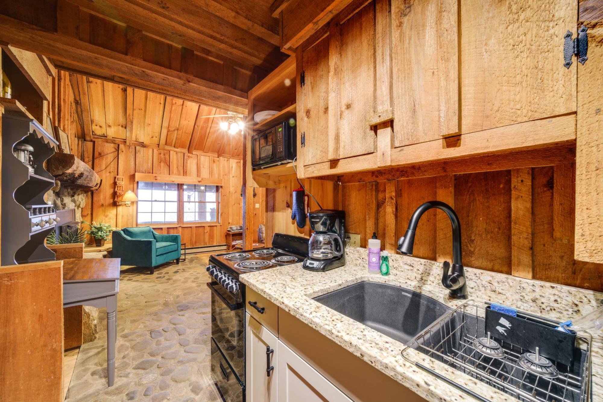 Rustic Maggie Valley Cabin With Mountain Views! Exterior foto