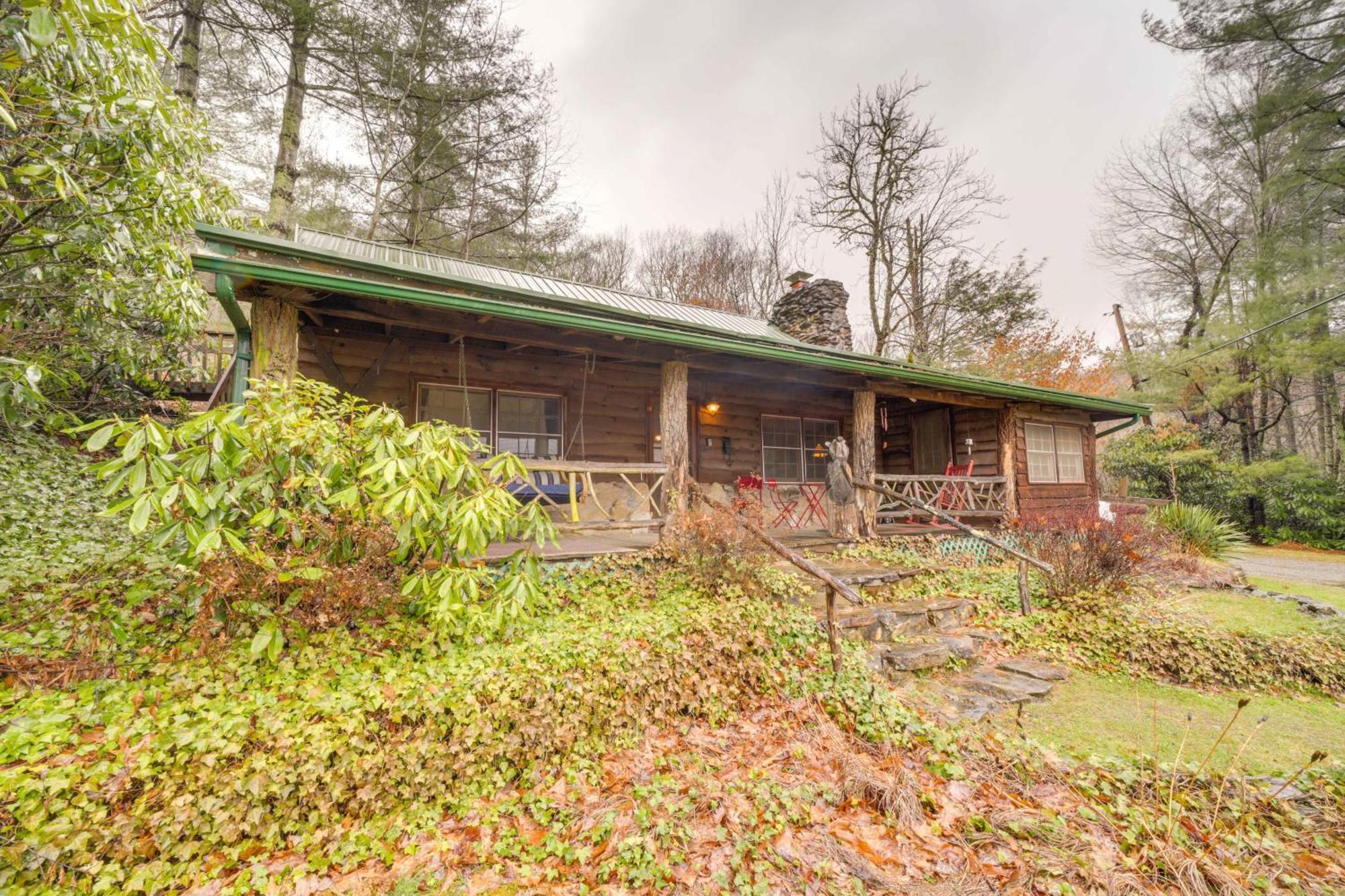 Rustic Maggie Valley Cabin With Mountain Views! Exterior foto